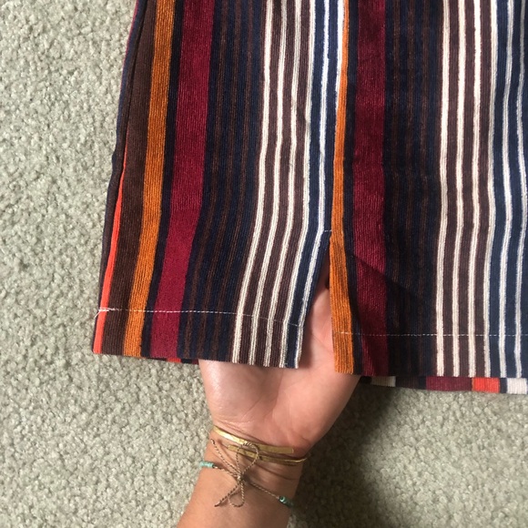 Alrar'd State miniskirt (burgundy multi) size SMALL - Picture 4 of 4